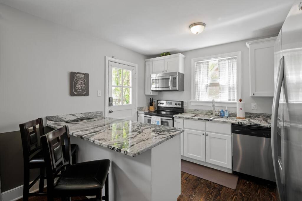 Private House + Yard Central Location To All Rva Richmond Eksteriør bilde